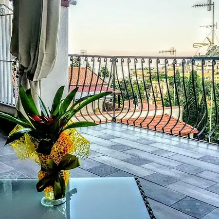 Don Carmelo O'sciality House * Taormina