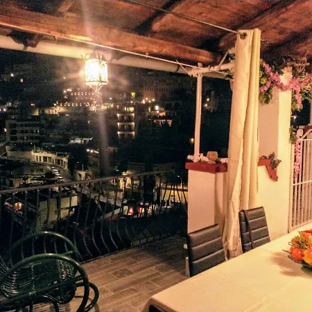 Don Carmelo O'sciality House * Taormina
